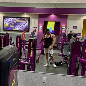 Meet your Posher, Jhoncarlos